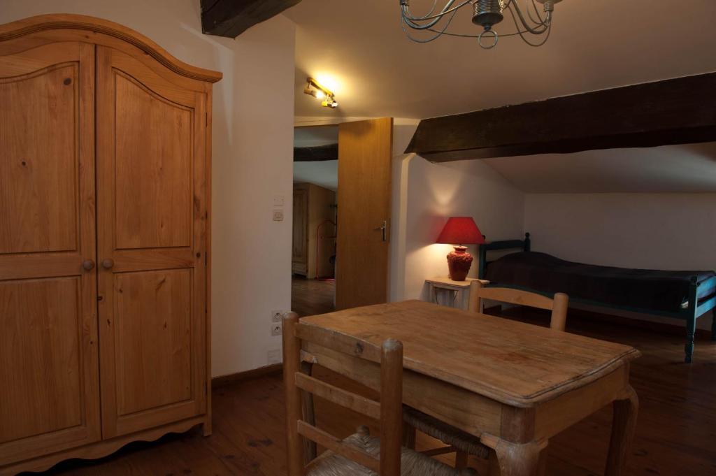Domaine Bellelauze Otel Bouriège Oda fotoğraf