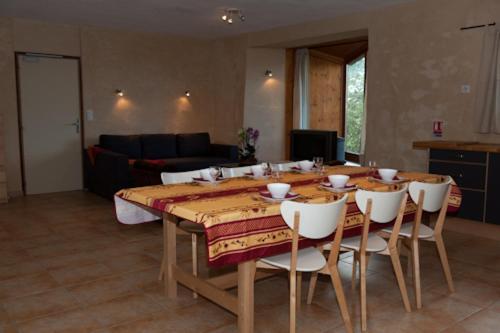Domaine Bellelauze Otel Bouriège Oda fotoğraf